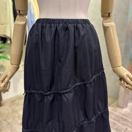 스티링 배색 플레어 롱 스커트