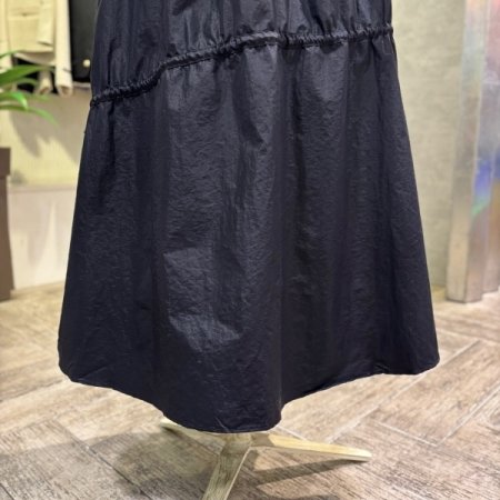 스티링 배색 플레어 롱 스커트