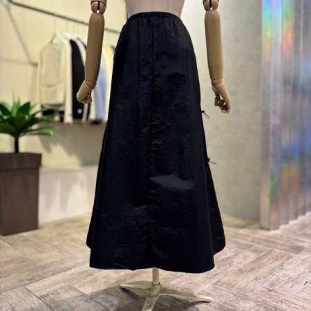 스티링 배색 플레어 롱 스커트