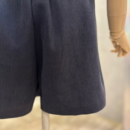 투턱 코듀로이 반바지