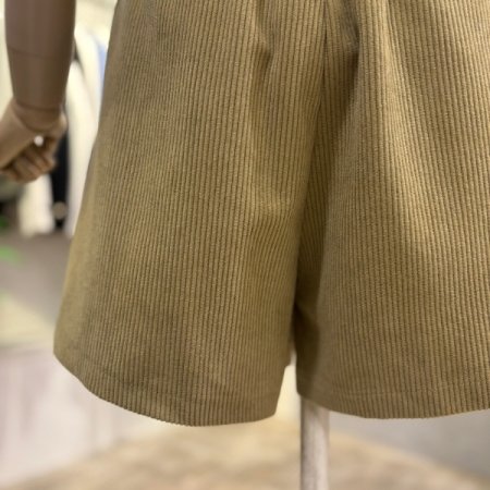 백 밴딩 투턱 골덴 반바지