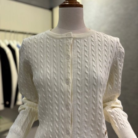 꽈베기 단추 라운드 가디건