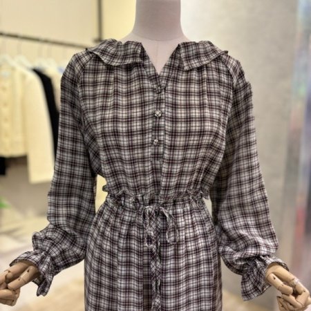 프릴 라인 체크 롱 원피스