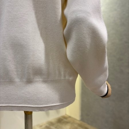 라인 배색 카라 지퍼 가디건