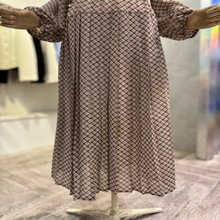 체크 플리츠 시폰 롱 원피스