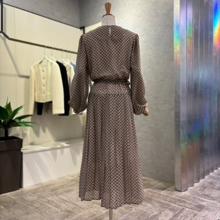 체크 플리츠 시폰 롱 원피스