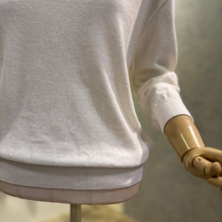 캐시미어 혼방 카라 니트