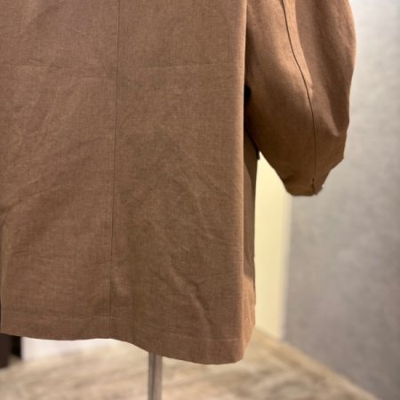 레더 배색 카라 하프 트렌치 코트