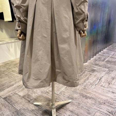 하이넥 벨티드 트렌치 코트