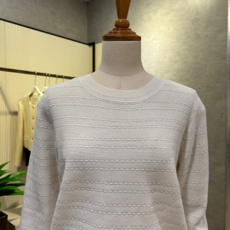 펄 라인 라운드 니트