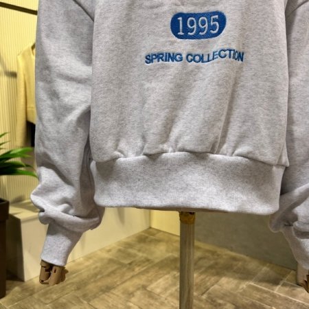 크롭 자수 레터링 나그랑 티셔츠