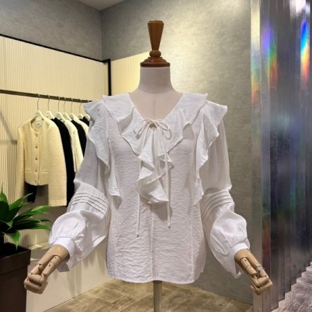 프릴 라인 V넥 블라우스