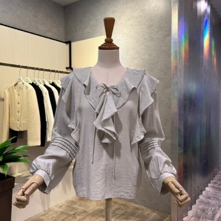 프릴 라인 V넥 블라우스