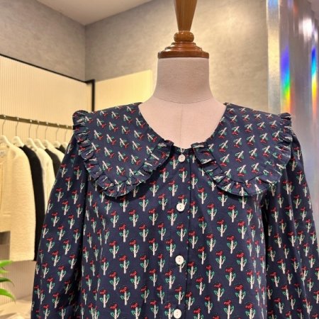 세일러 카라 플라워 패턴 블라우스