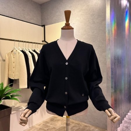 V넥 단추 니트 가디건