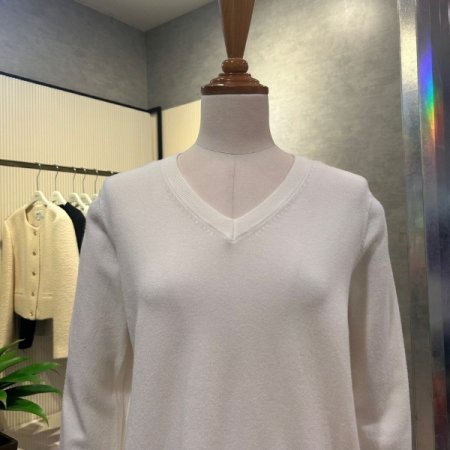 베이직 V넥 니트