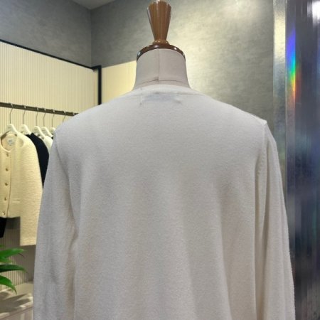 베이직 V넥 니트