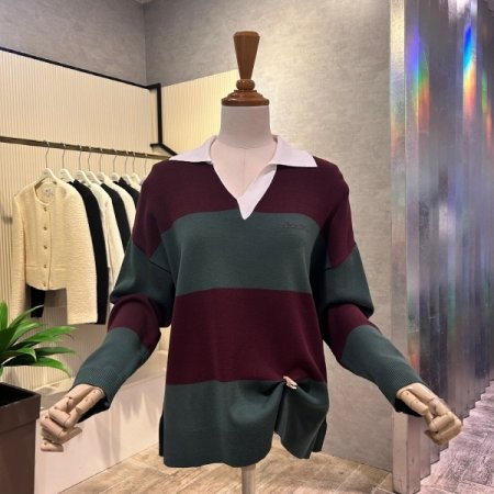 카라 배색 니트