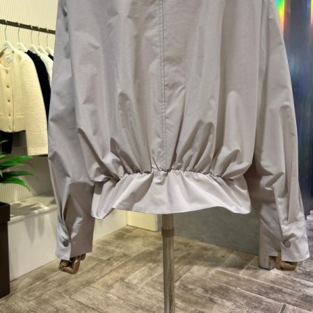 빅카라 나그랑 지퍼 점퍼