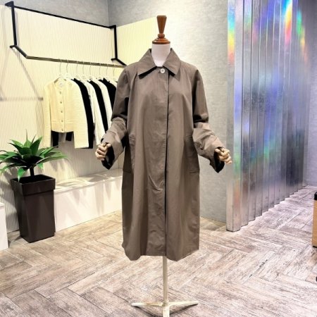 박시 카라 트렌치 코트