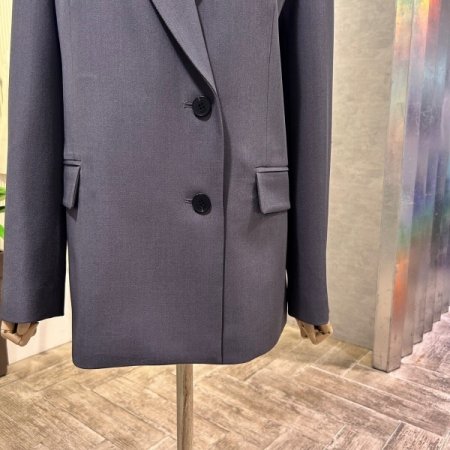 사이드 싱글 버튼 셋업 자켓