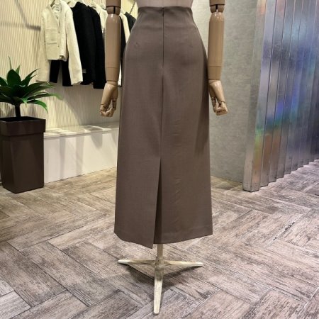 다트 H라인 롱 스커트