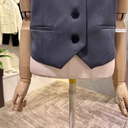 V넥 단추 정장 셋업 베스트