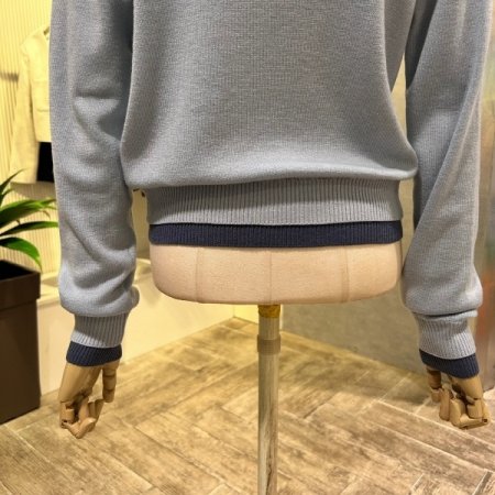 이중 배색 라운드 가디건