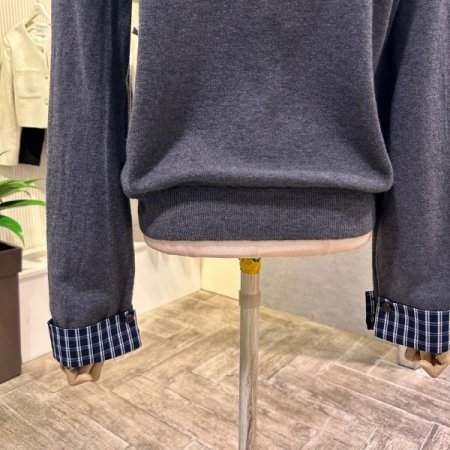 단추 라운드 소매 배색 가디건