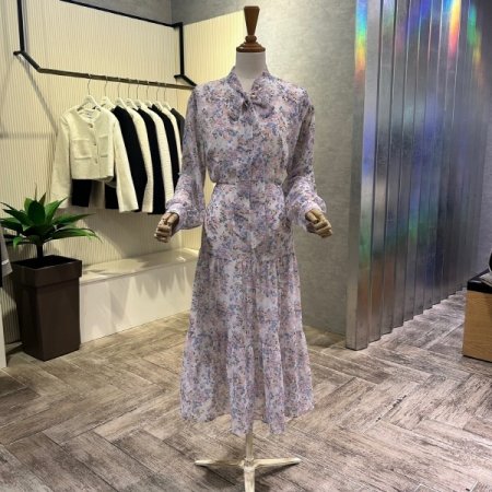 백 밴딩 플라워 타이 롱 원피스