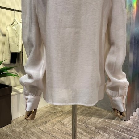 시스루 소매 퍼프 타이 블라우스