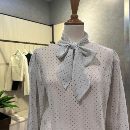 도트 시스루 스트랩 블라우스