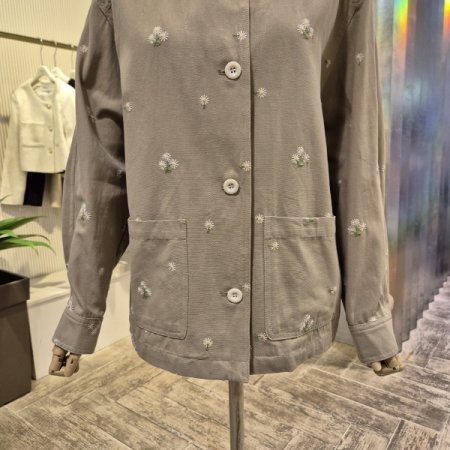 자수 배색 면 카라 재킷