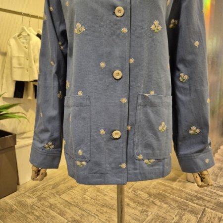 꽃 자수 배색 면 카라 재킷