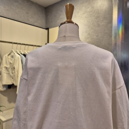 자수 레터링 라운드 티셔츠