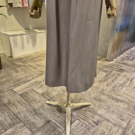 백 밴딩 플리츠 롱 스커트