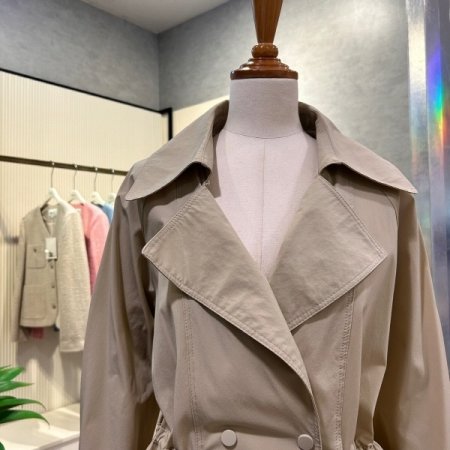 허리 스트링 숏 트렌치 코트