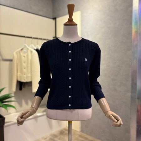 크롭 꽈베기 라인 가디건