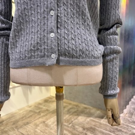 크롭 꽈베기 라인 가디건