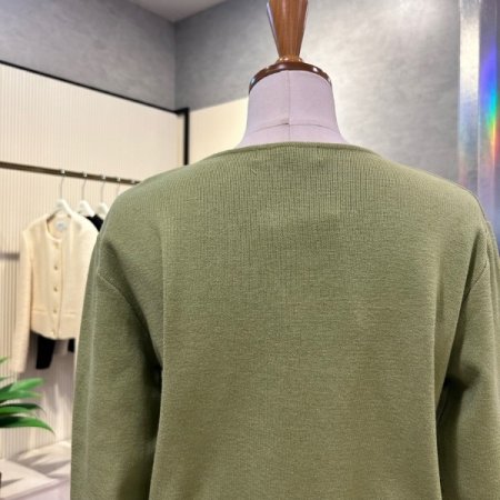 크롭 브이넥 단추 가디건