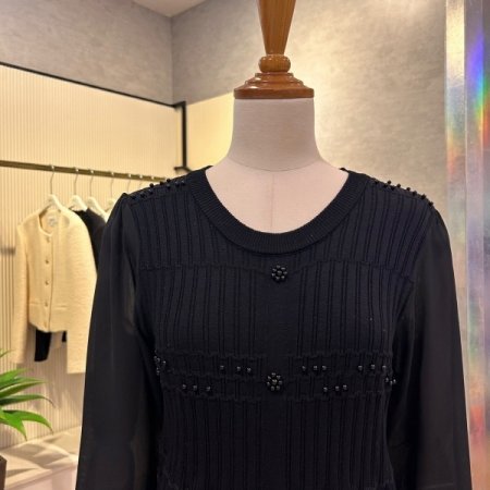 시스루 소매 라운드 니트