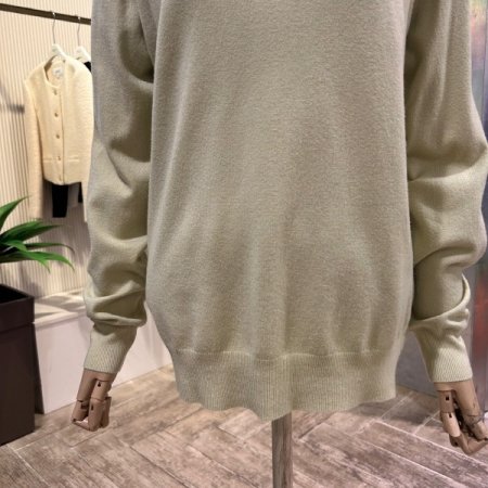 컬러 베이직 브이넥 니트