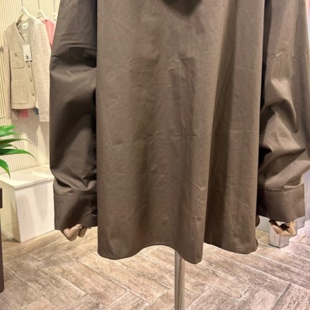 사이드 트임 나그랑 후드 셔츠