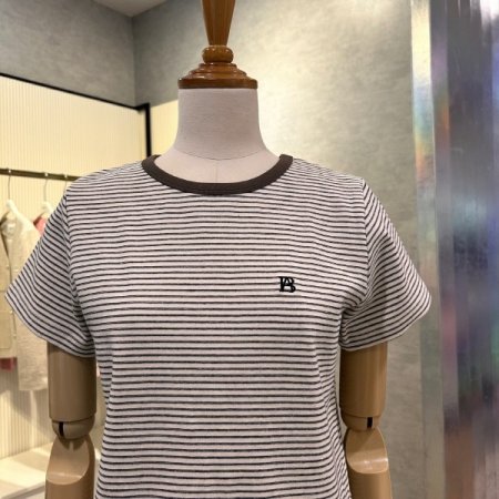 라운드 스트라이프 티셔츠