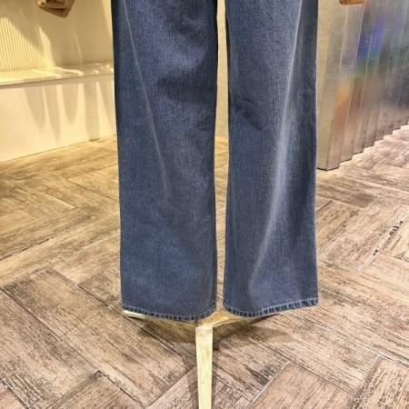 원턱 백 밴딩 데님 팬츠