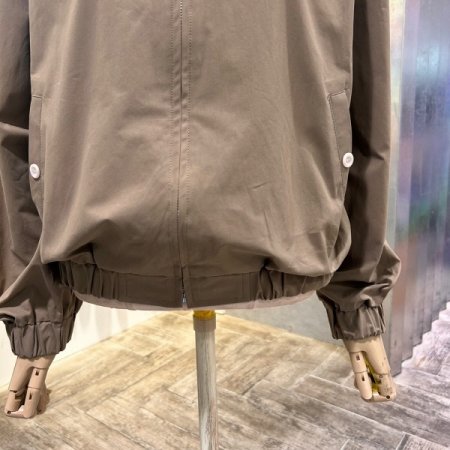 자수 레터링 지퍼 점퍼