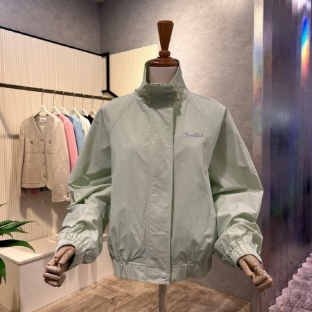 하이넥 펄 레터링 점퍼