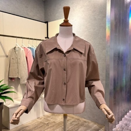 백 셔링 카라 단추 점퍼