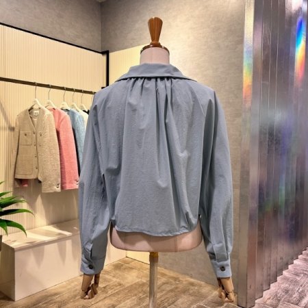 백 셔링 카라 단추 점퍼