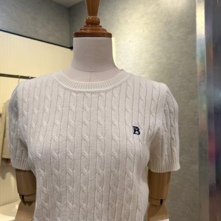 크롭 꽈배기 라운드 니트